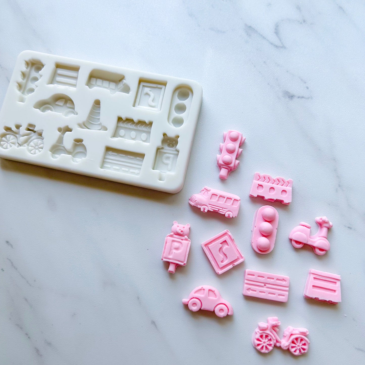 VEHICLES AND STREET SIGNS MOLD