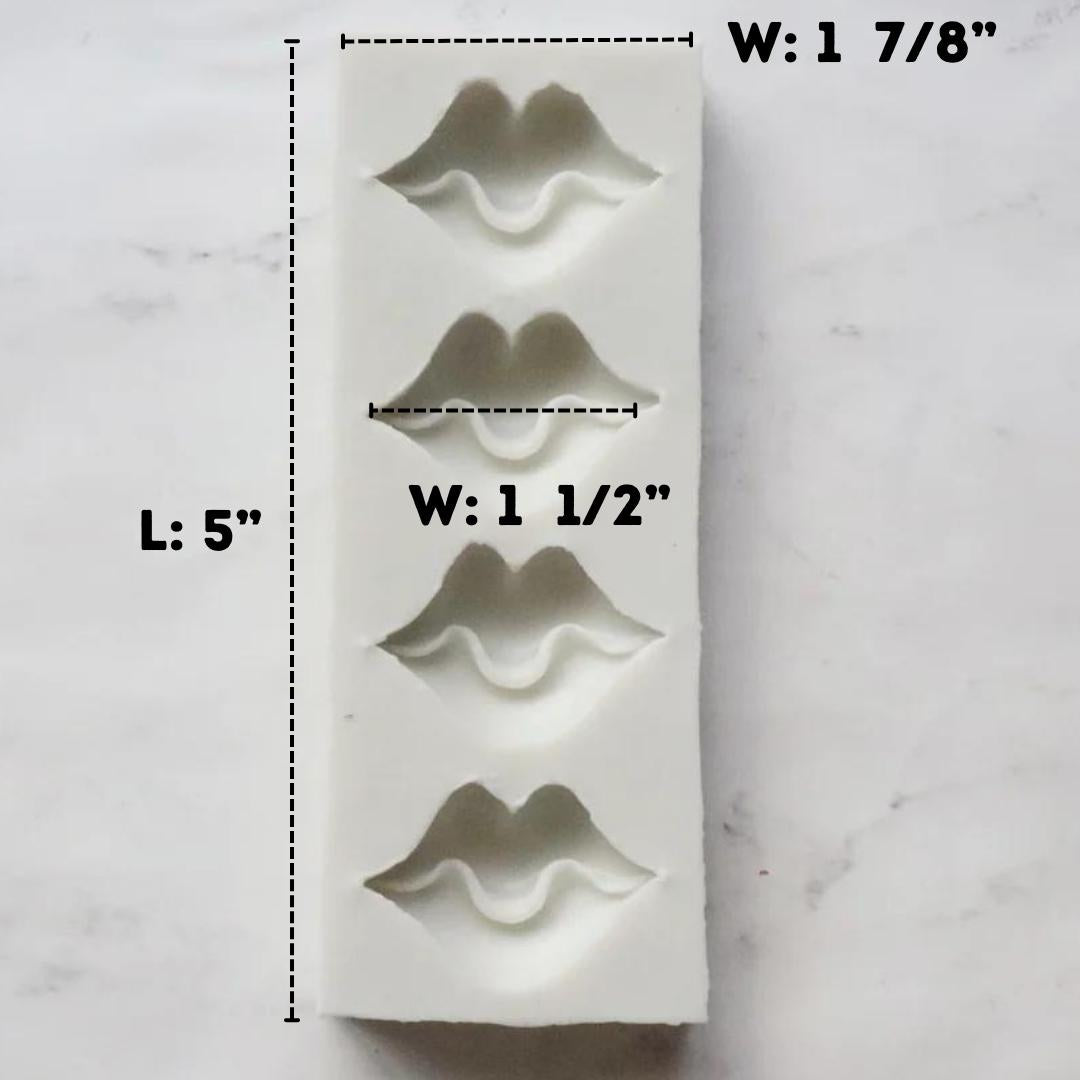 CARTOON LIP MOLD