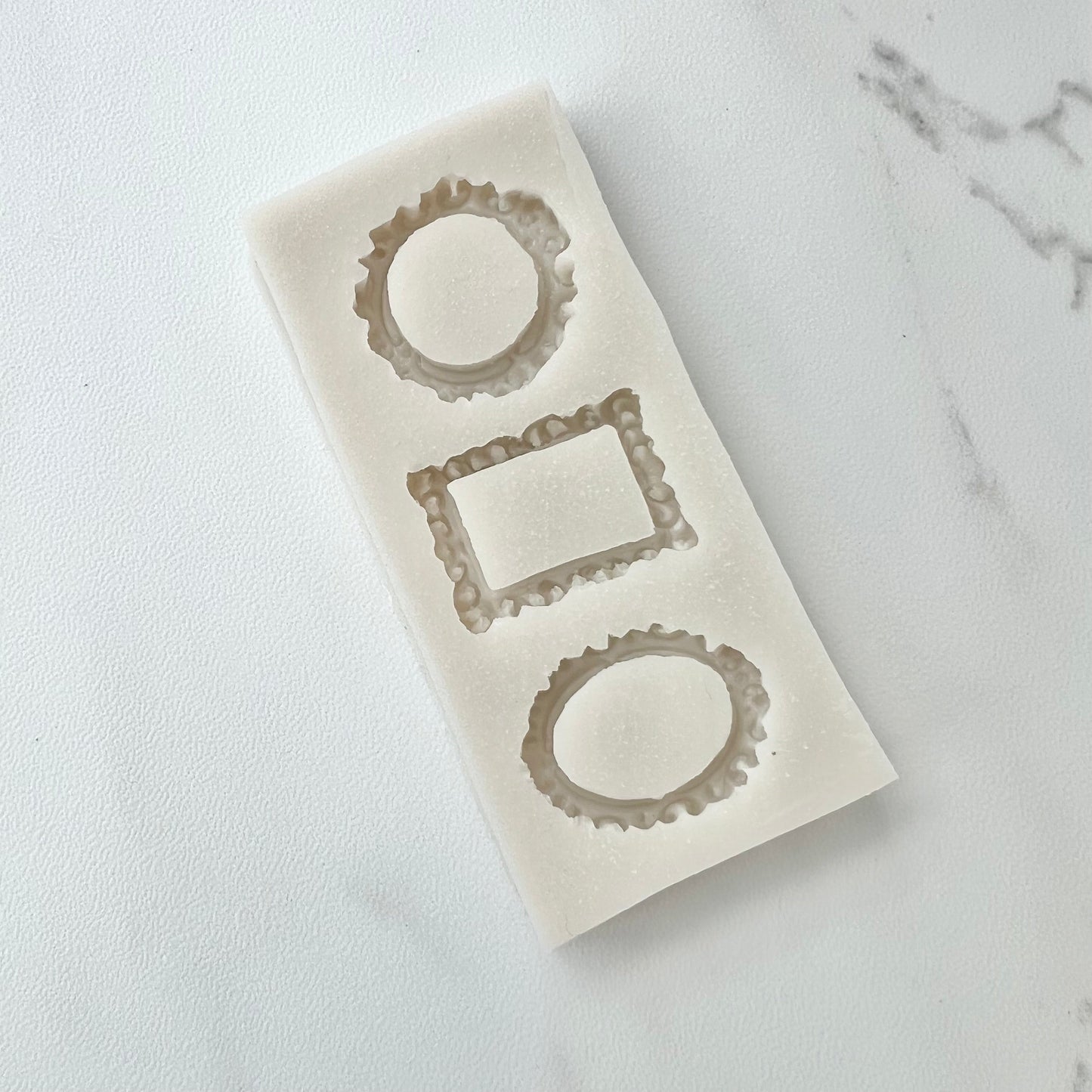 SMALL FRAME TRIO MOLD