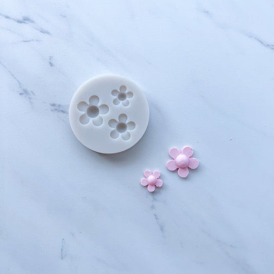 GROOVY DAISIES TRIO MOLD