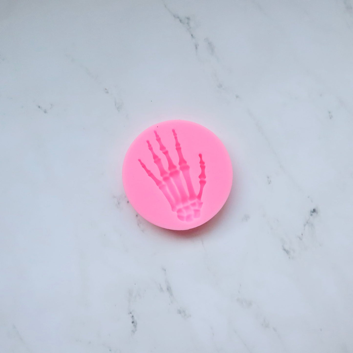 SINGLE SKELETON HAND MOLD