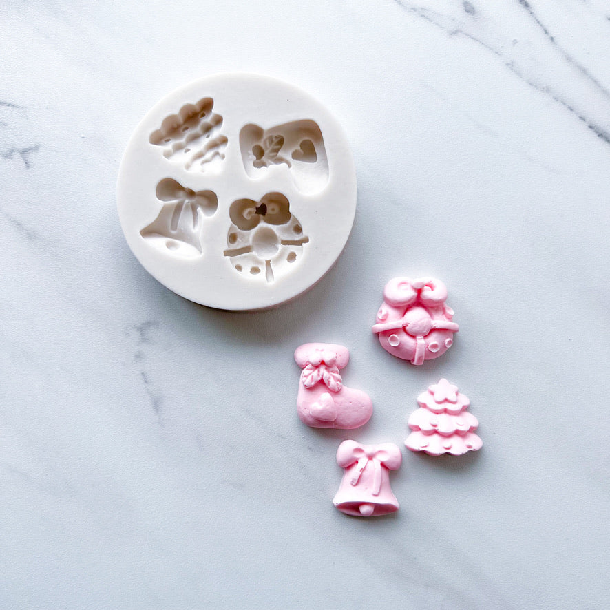 CHRISTMAS WREATH MOLD (STOCKING, CHRISTMAS TREE, BELL, WREATH)