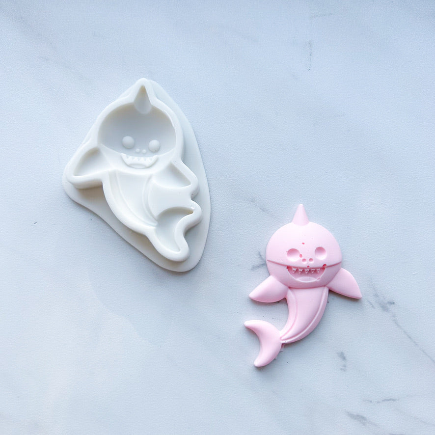 BABY SHARK MOLD