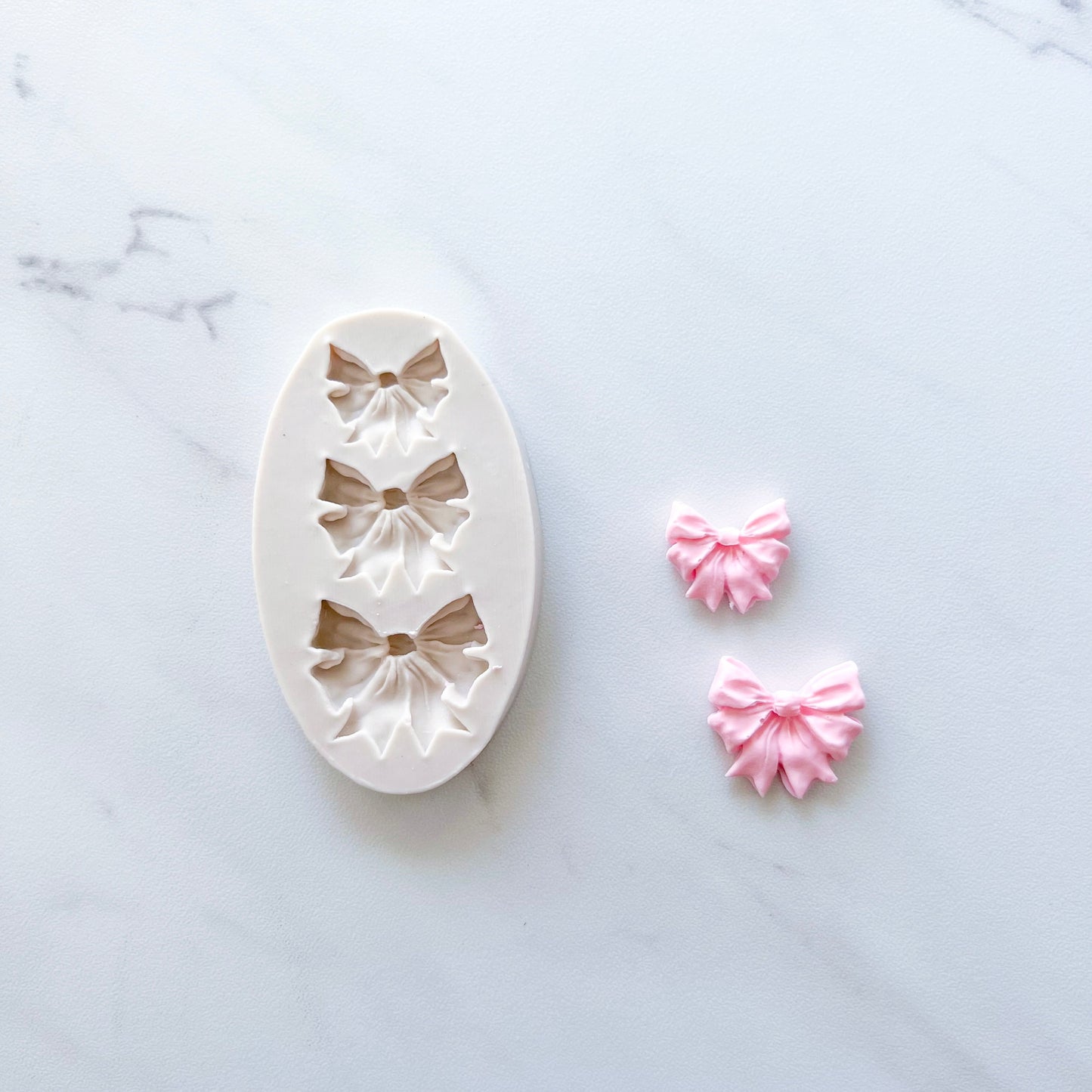 DOUBLE BOW TRIO MOLD