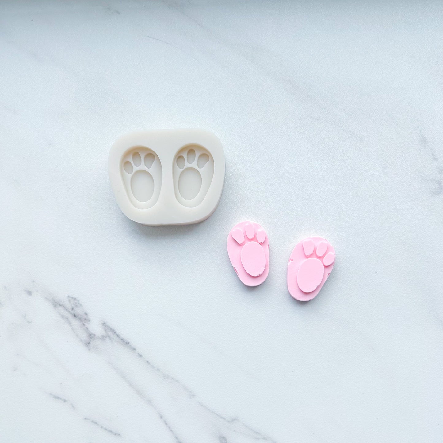 BUNNY FEET MOLD