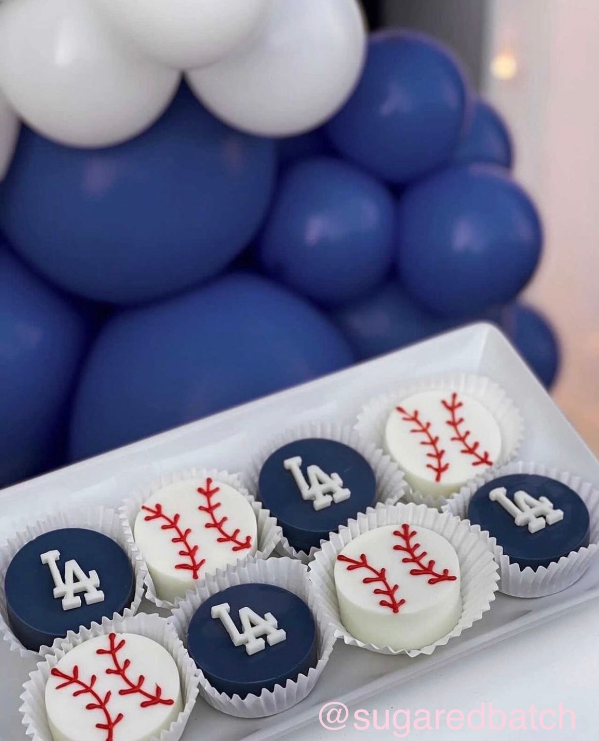 LA LOGO FONT TRIO MOLD