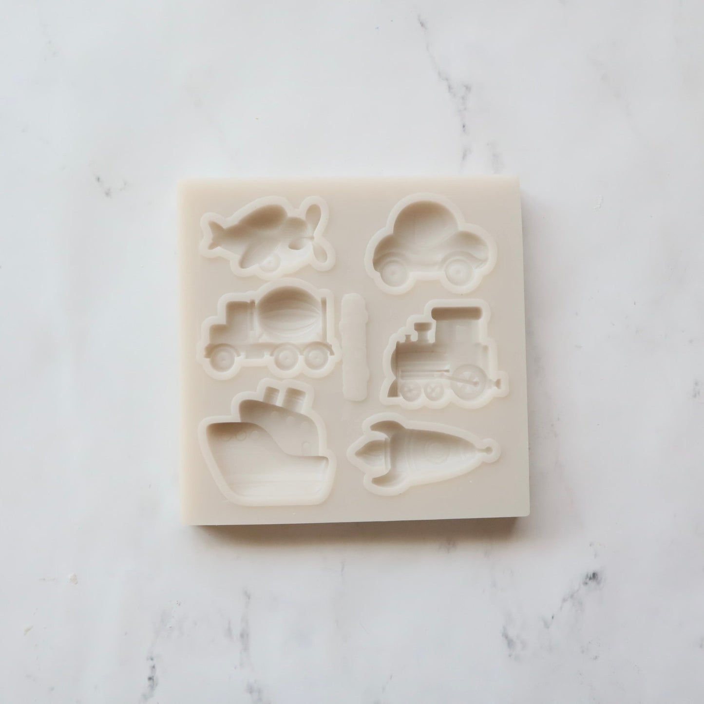 CAR PLANE SHIP AND ROCKET MOLD (6)