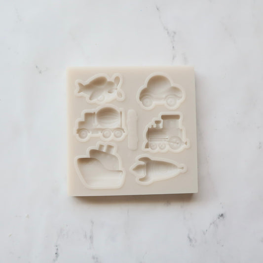 CAR PLANE SHIP AND ROCKET MOLD (6)