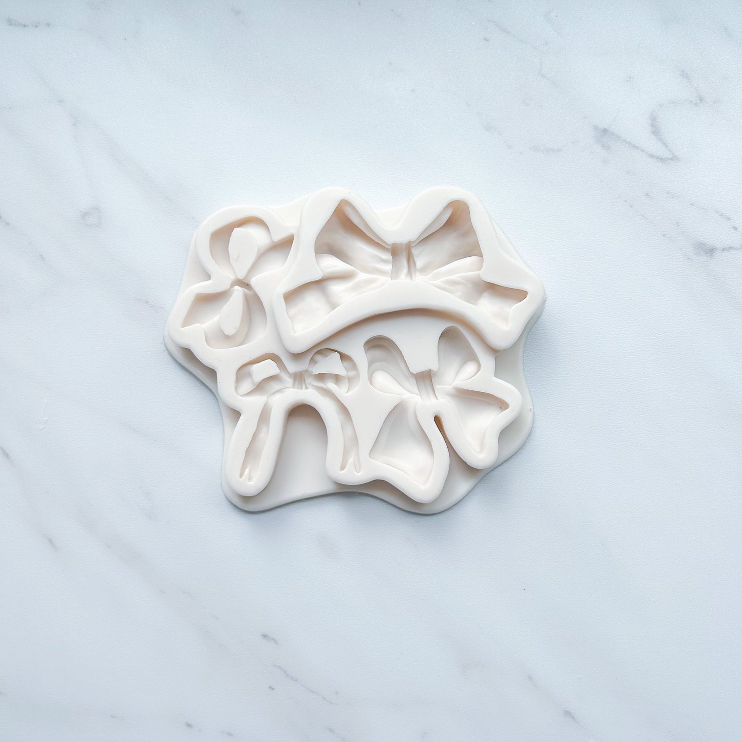 LARGE VARIETY BOW MOLD