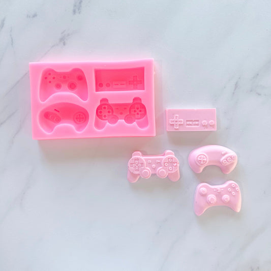 GAMER CONTROLLER  MOLD