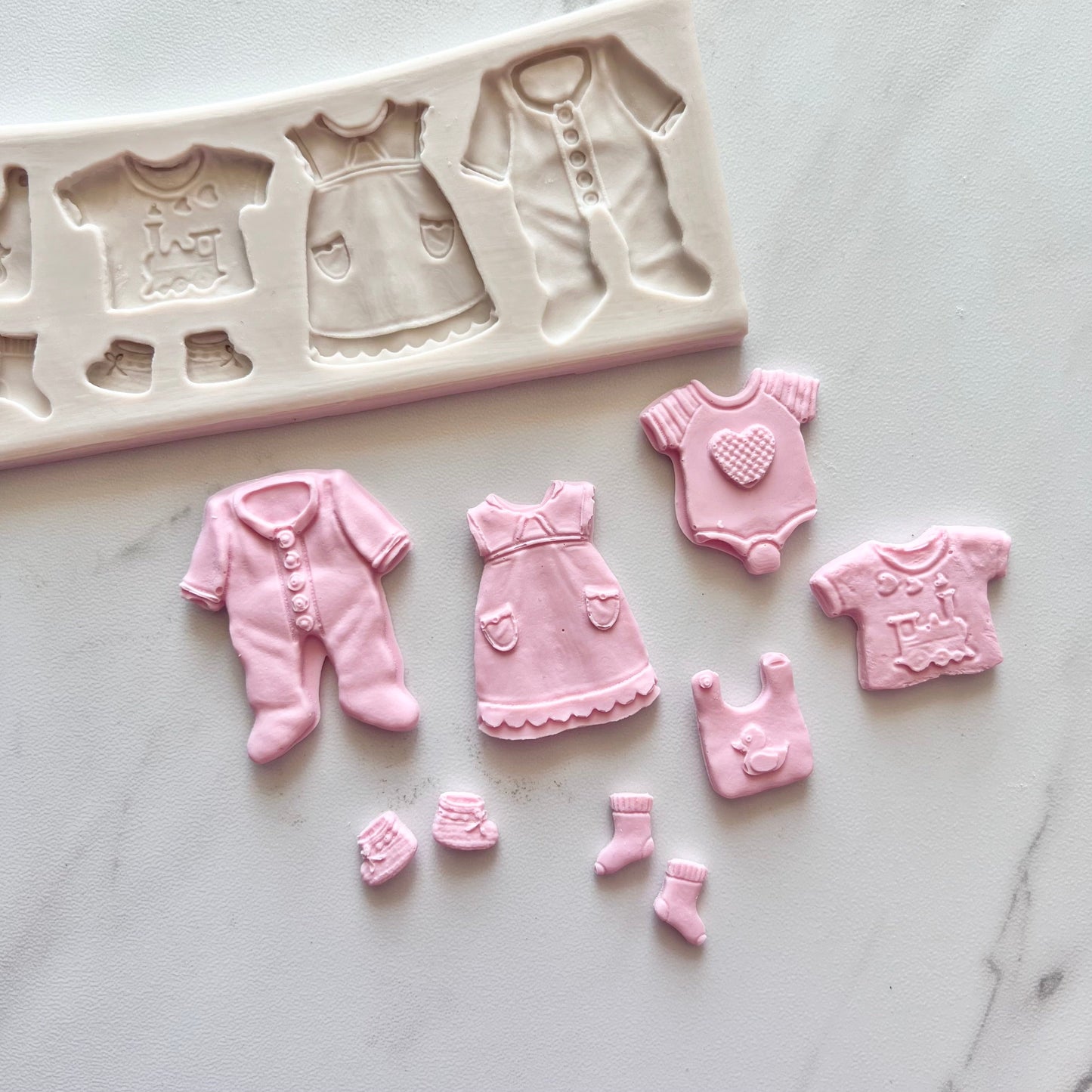 BABY CLOTHING MOLD