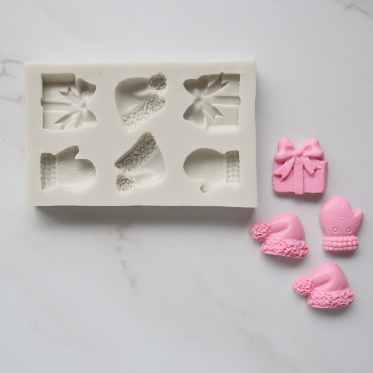 CHRISTMAS DECOR MOLD (SANTA HAT, PRESENT, MITTEN)